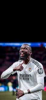 欧冠半场：艾尔尤努西开场70秒闪击，比利亚雷亚尔0-1哥本哈根