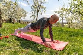 拉文状态回暖半场14分＆穆雷14分，国王半场落后11分