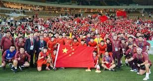 阿隆索和萨拉赫到底谁先离开球队？阿隆索看起来离开皇马会早一些